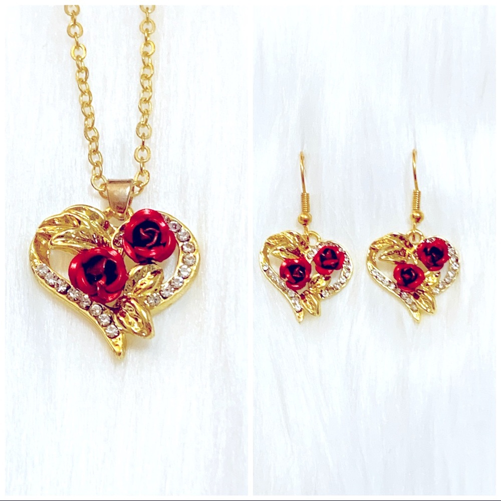 💎💎Gold Heart And Red Roses Necklace Set